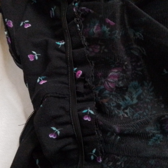 Floral Print Spaghetti Strap Dress - Picture 9 of 15